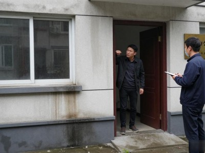清山公爵城二手房漏水两年，物业拖延不修，业主难入住